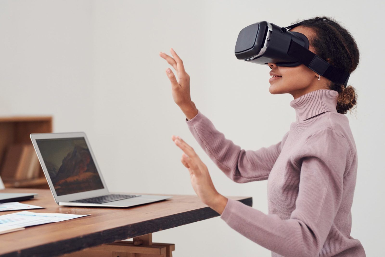 The person enjoying an event from her home using VR technology
